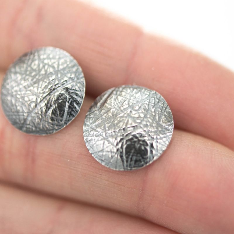 Boucles d'oreilles texturées rondes en argent sterling