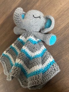 Doudou éléphant pour bébé