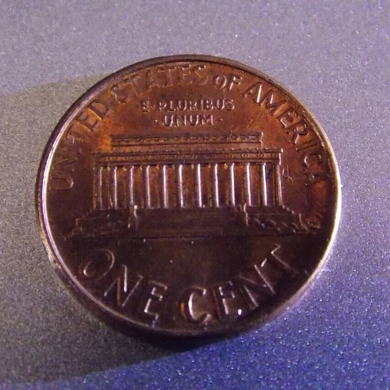 Penny 1999 - Lincoln 1 cent - ERREUR/ Fermer AM - États-Unis