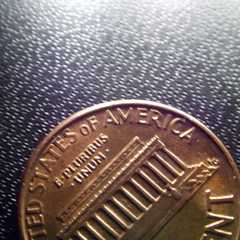 Penny 1999 - Lincoln 1 cent - ERREUR/ Fermer AM - États-Unis