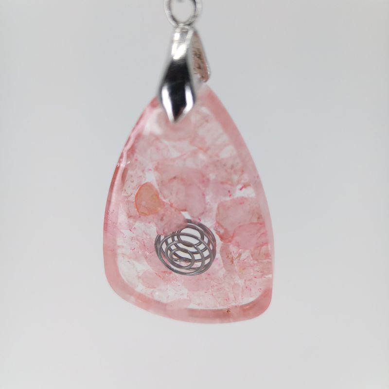 Pendentif collier de Quartz rose et résine, Pierres semi-précieuses de Cristaux naturels