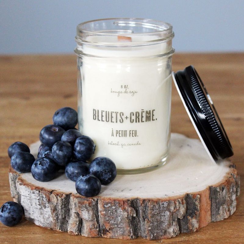 BLEUETS + CRÈME.