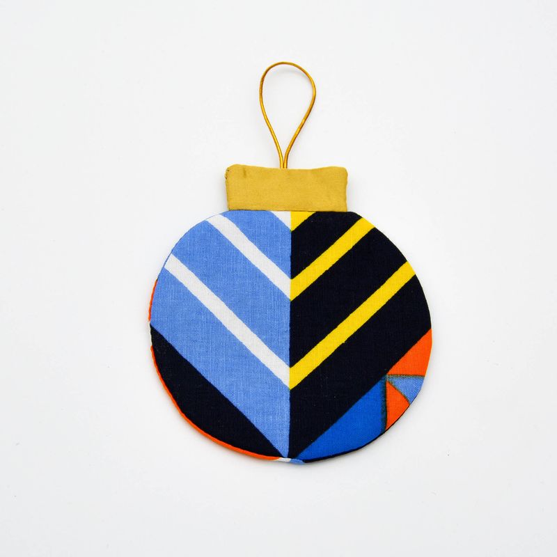 Ornement de Noël plat en tissu recyclé – Motif géométrique bleu, jaune, noir et orange