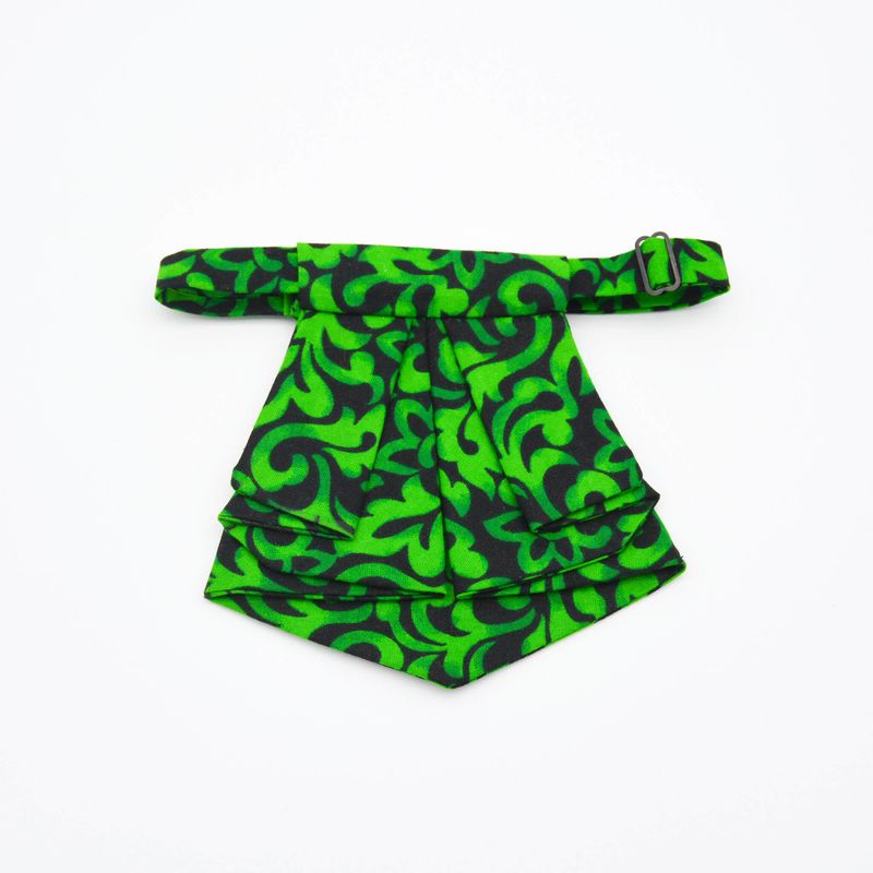 Cravate courte style jabot en pagne wax – vert et noir