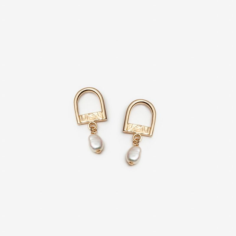 Ouverte d’esprit - Boucles d'oreilles géométriques avec ou sans breloque