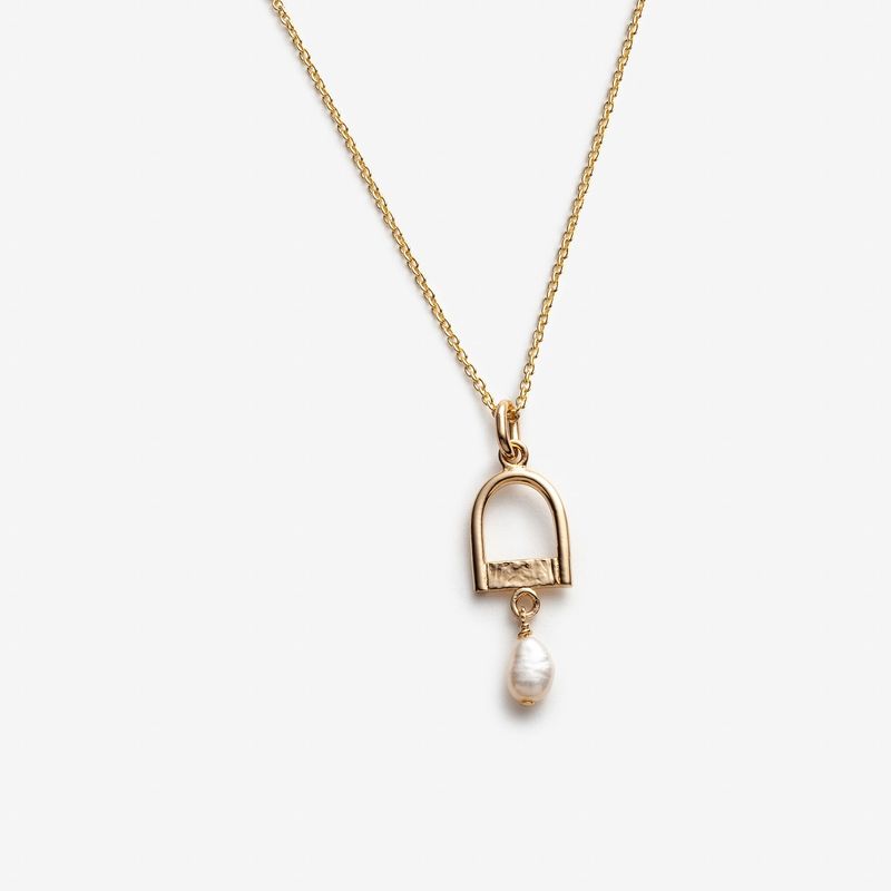 Dévouée - Chaîne avec options de pendentifs
