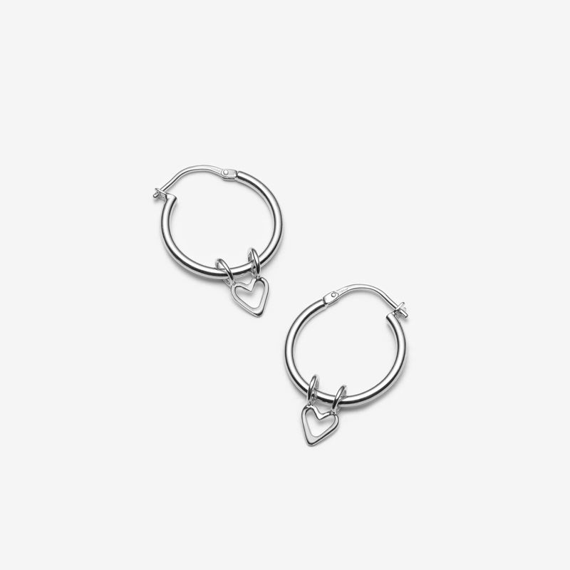 Anneaux d'oreilles avec breloques coeurs amovibles