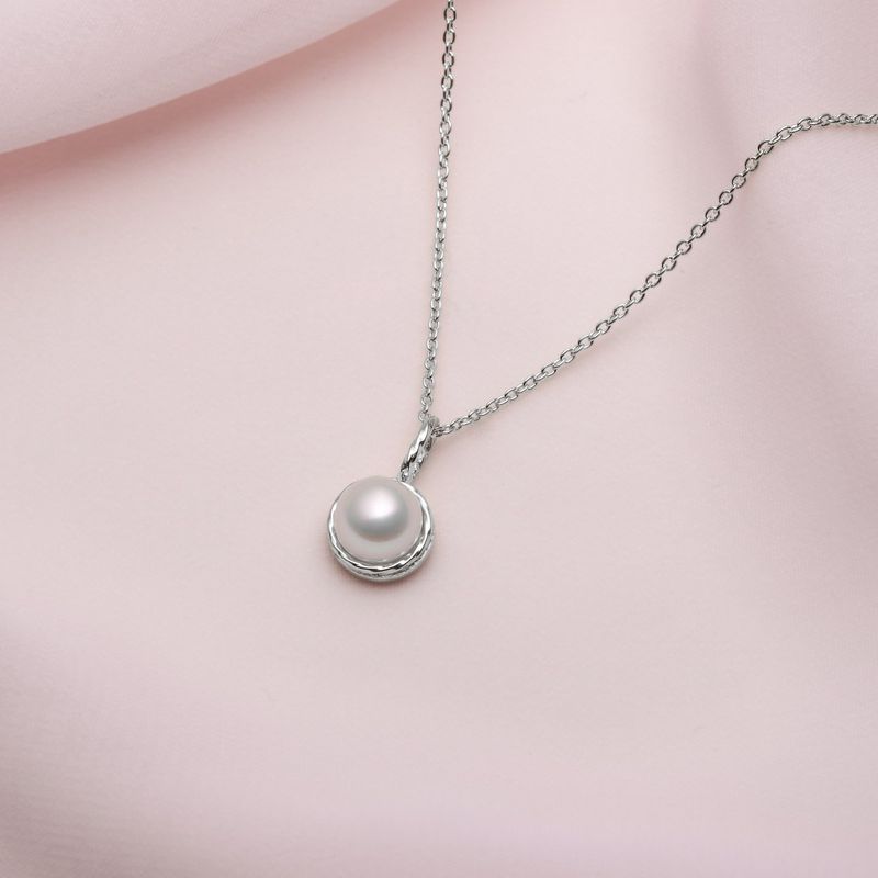 collier perle blanche minimaliste