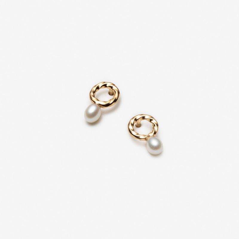 boucles d'oreilles cercles avec petites perles blanches