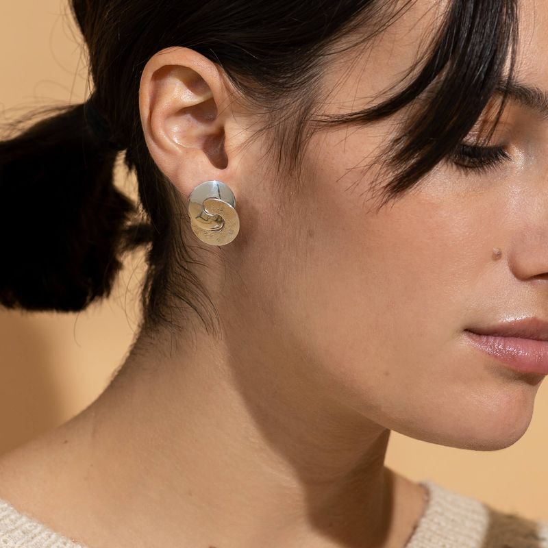 Fonceuse - Boucles d'oreilles cercles entrelacés en argent texturé