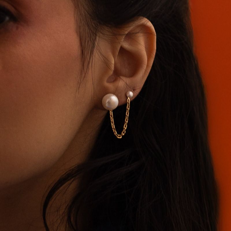 Étonnante - Boucles d'oreilles double trou avec perles et chaine