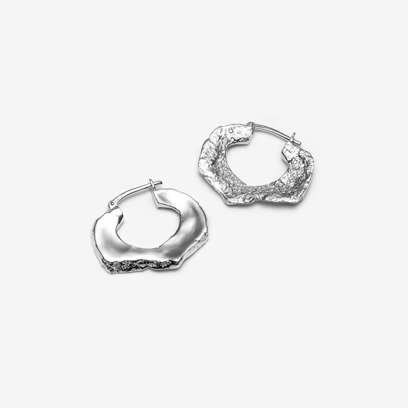 Slice of Courage – Anneaux d’oreilles réversibles faits à la main