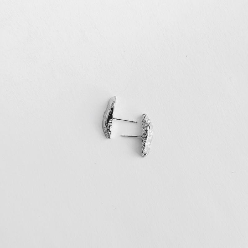 Rise – Boucles d’oreille montantes faites à la main