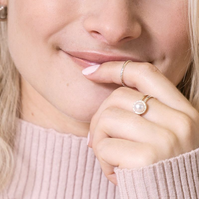 solitaire avec perle blanche