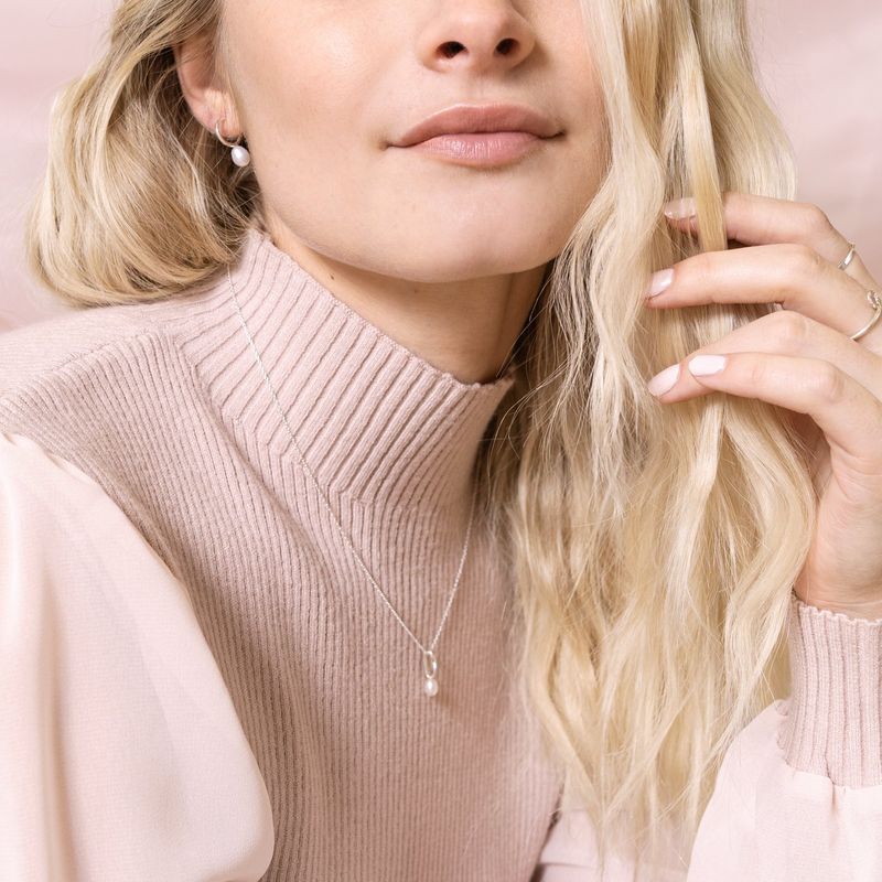 pendentif délicat avec perle naturelle