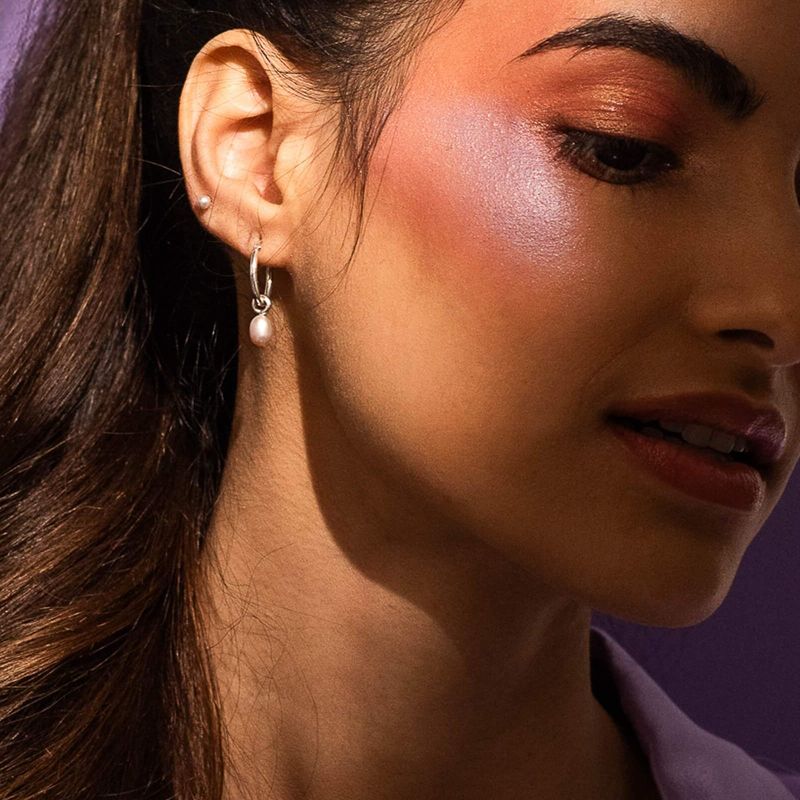 Idola - Boucles d’oreilles avec moyennes perles d’eau douce