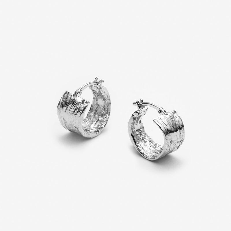 Dare – Anneaux en or pour oreille faits à la main