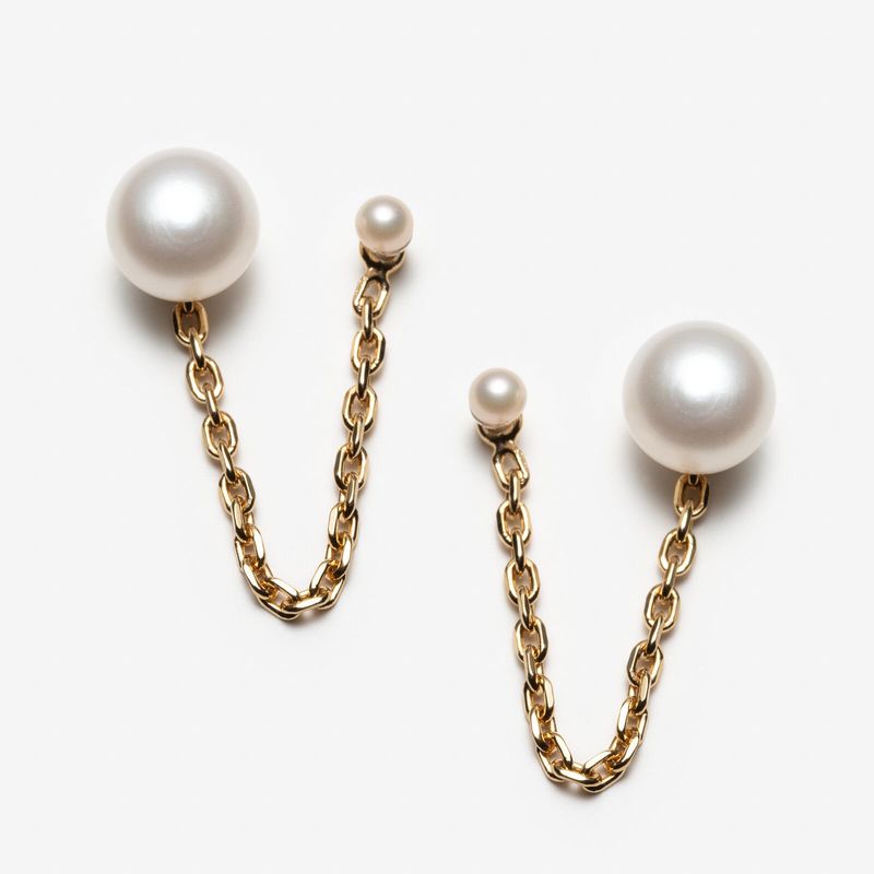 Étonnante - Boucles d'oreilles double trou avec perles et chaine