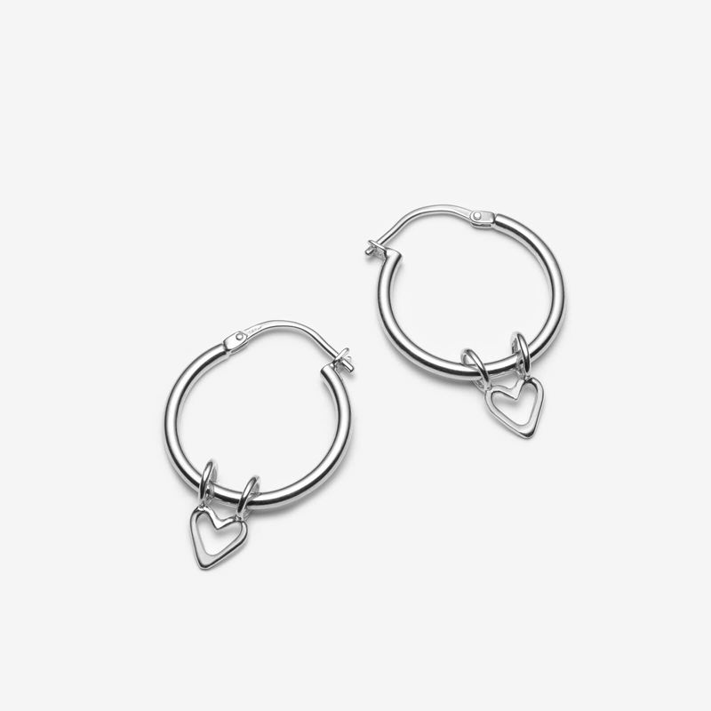 Anneaux d'oreilles avec breloques coeurs amovibles