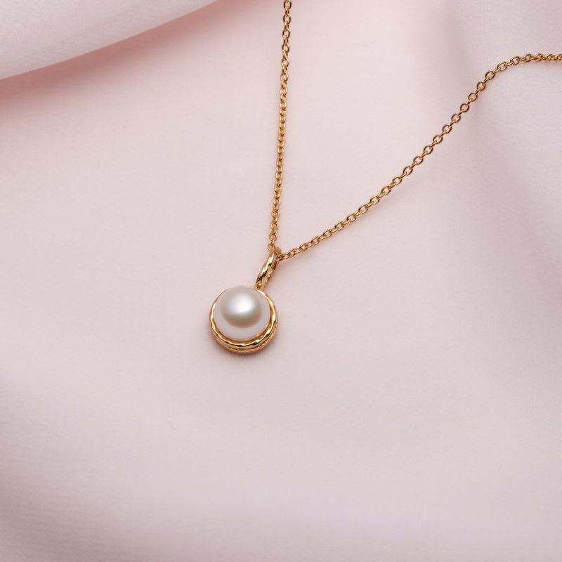 collier perle blanche minimaliste