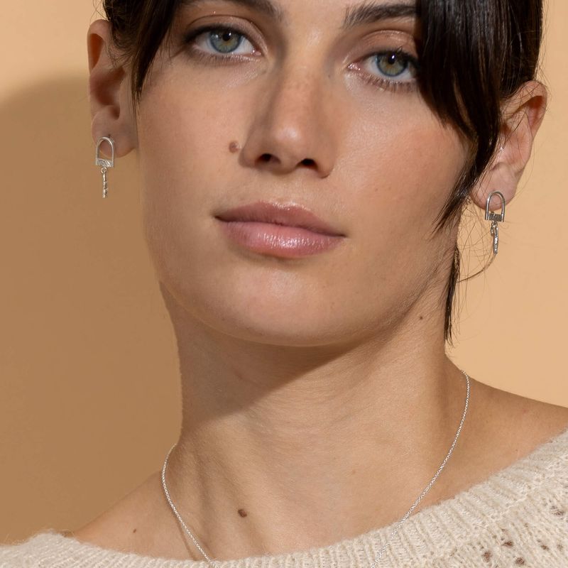 Ouverte d’esprit - Boucles d'oreilles géométriques avec ou sans breloque