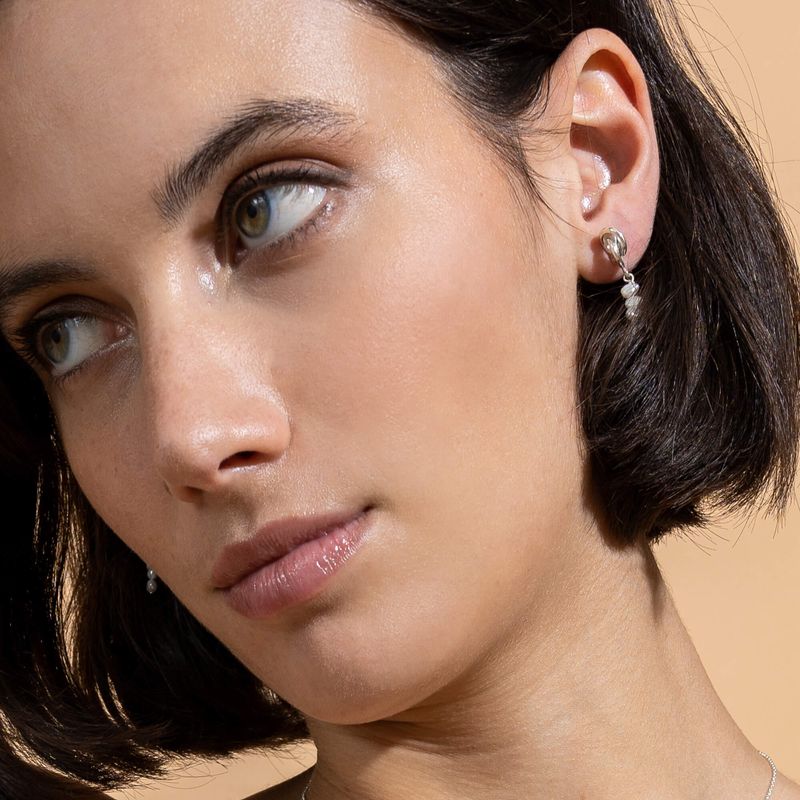 Enthousiaste - Boucles d'oreilles en forme de noeud avec ou sans breloque de perles