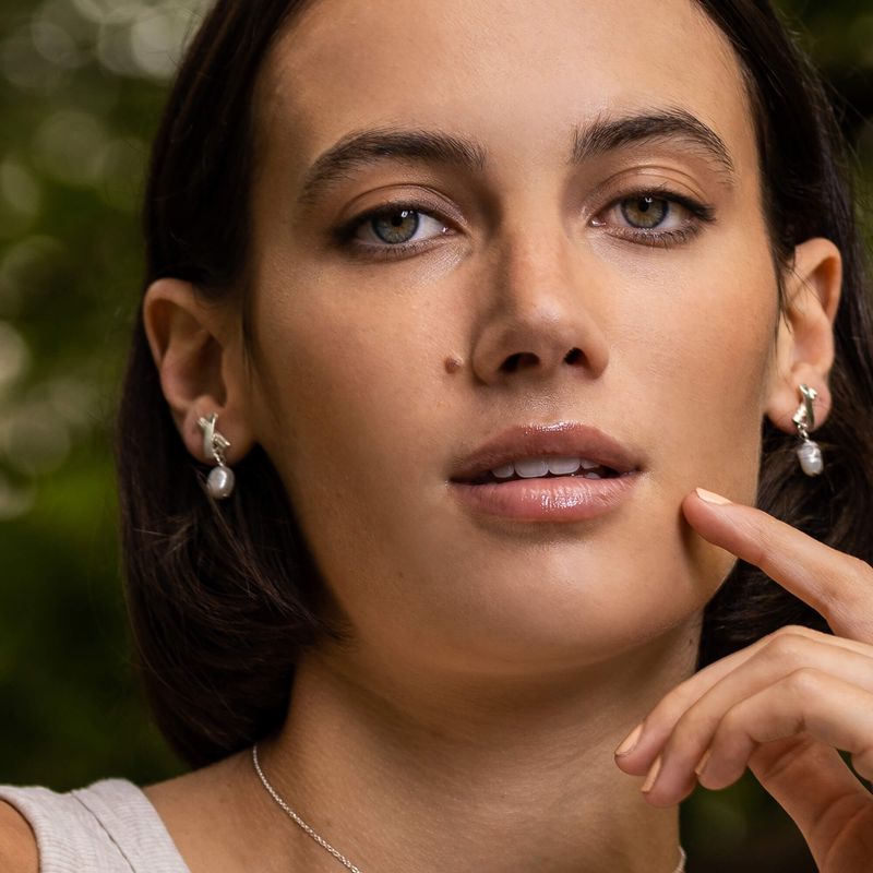 Déterminée - Boucles d’oreilles en forme de X - Option avec perle