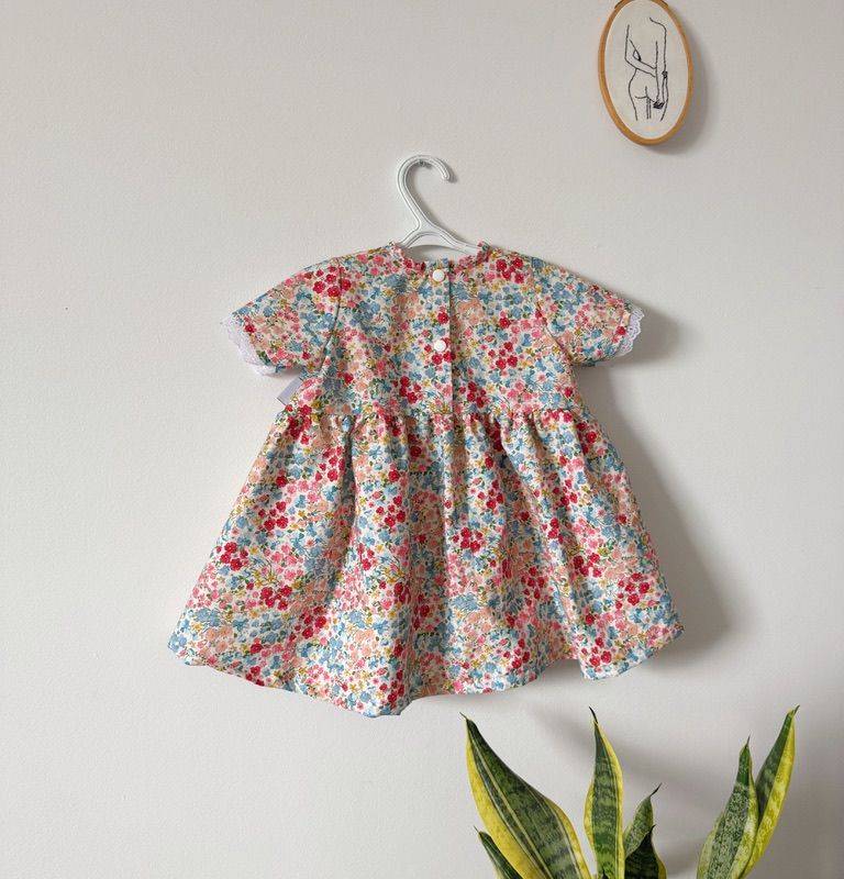 Robe Béatrice fleuris pour fillette