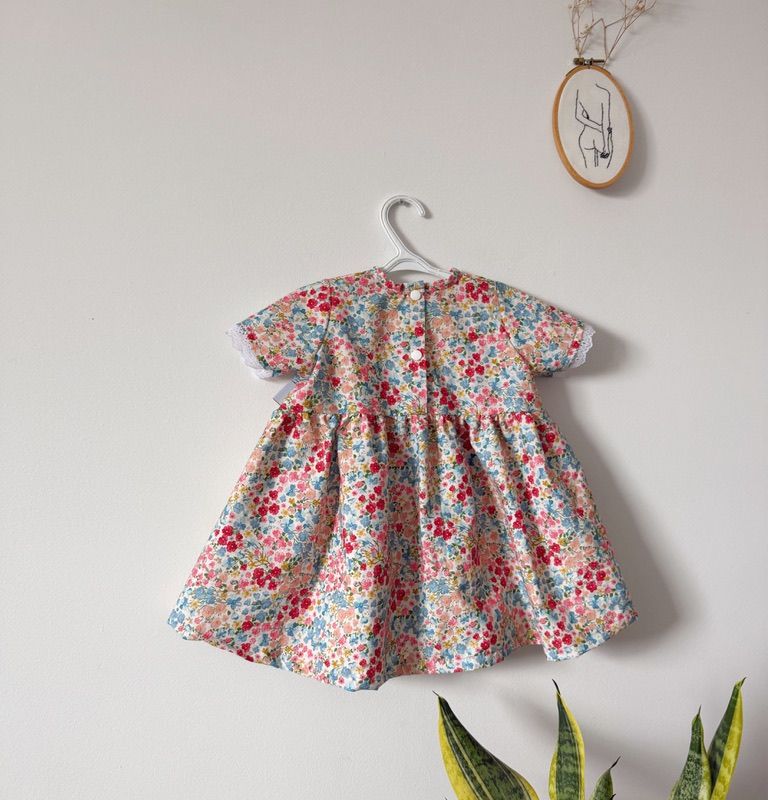 Robe Béatrice fleuris pour fillette