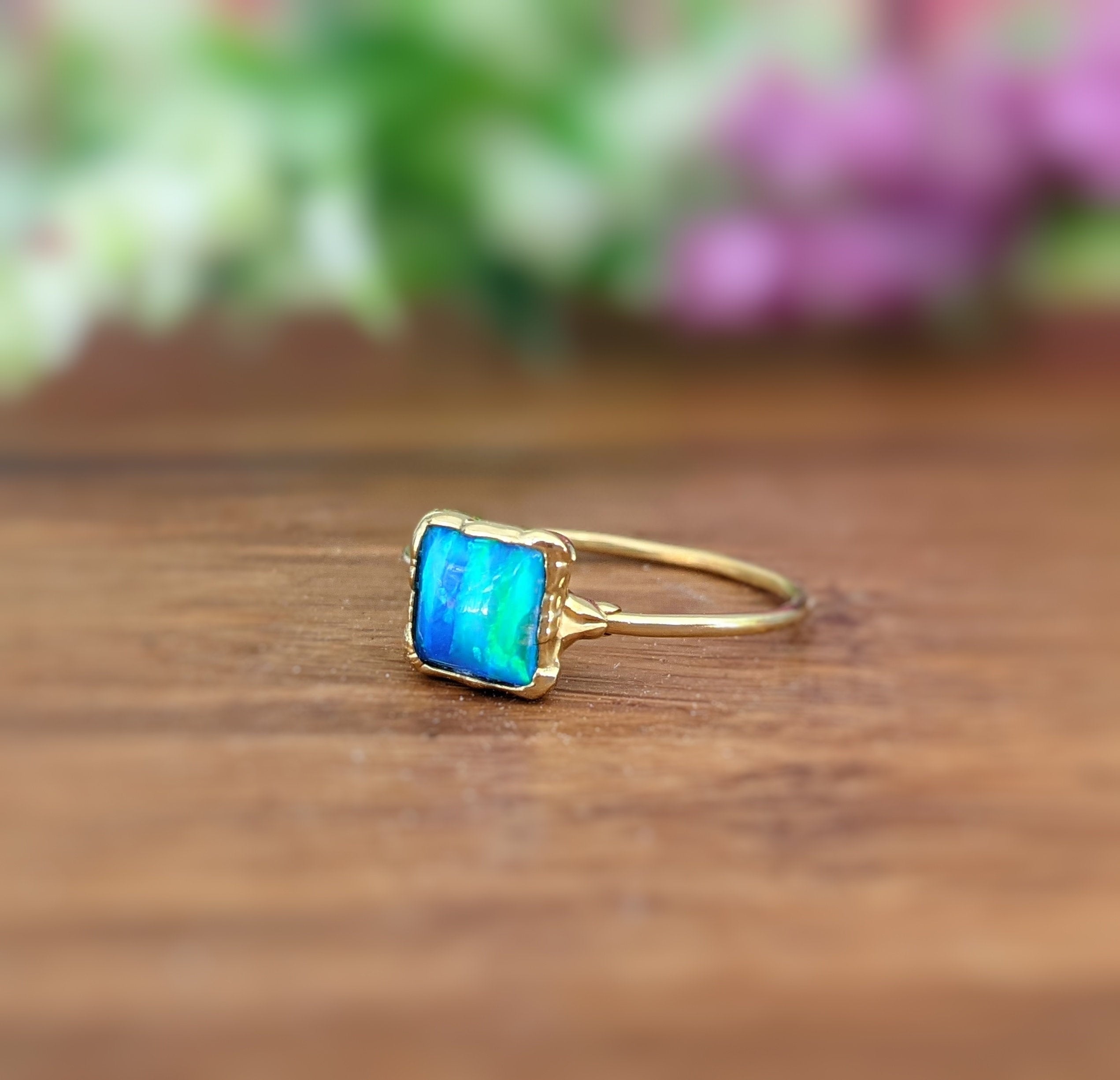Bague Or Carré Opale Bleue