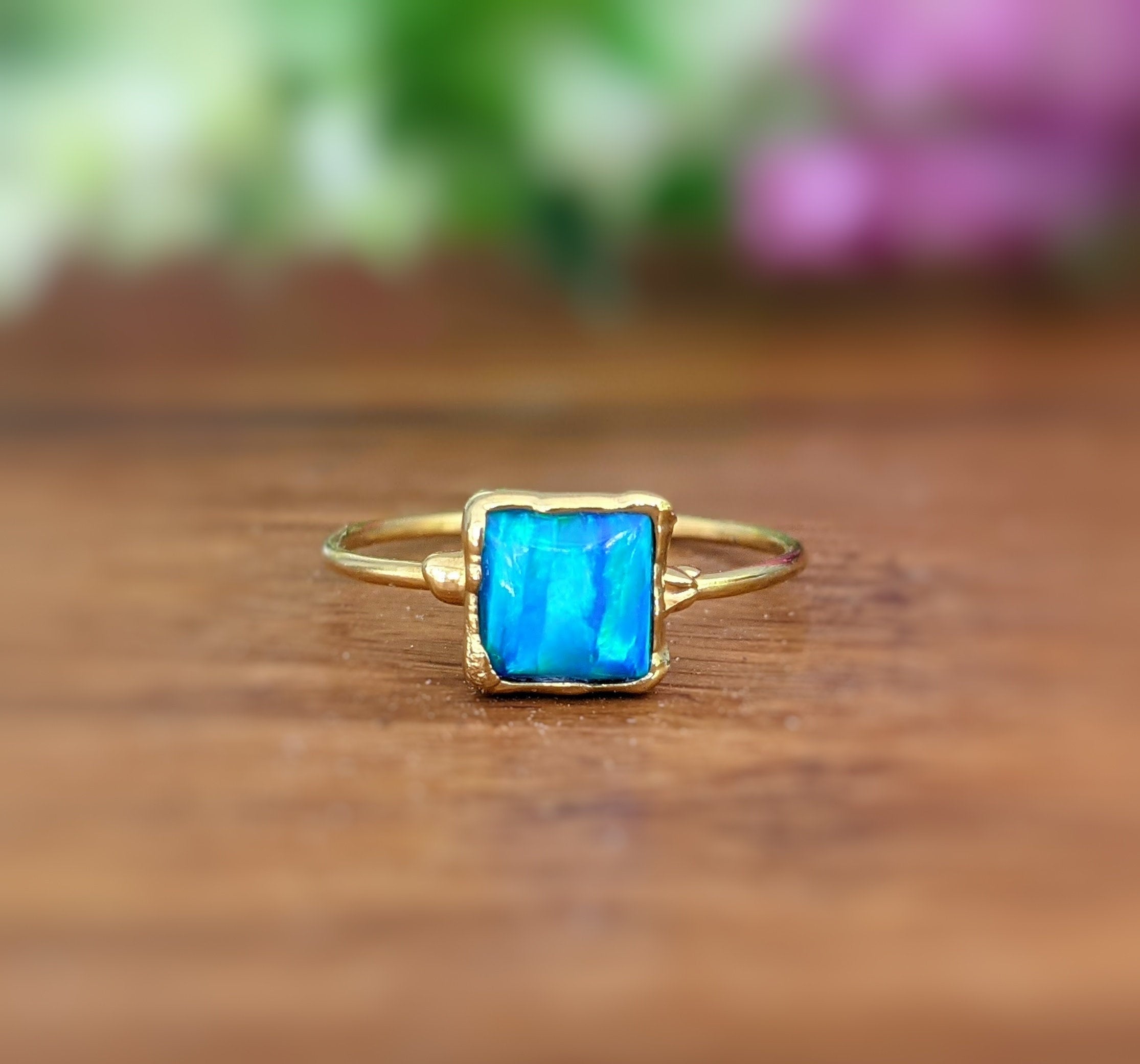 Bague Or Carré Opale Bleue