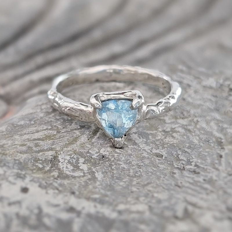 Solid Silver Aquamarine ring