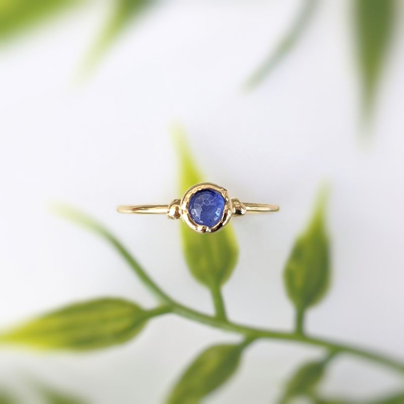 Bague empilable Dainty Sapphire