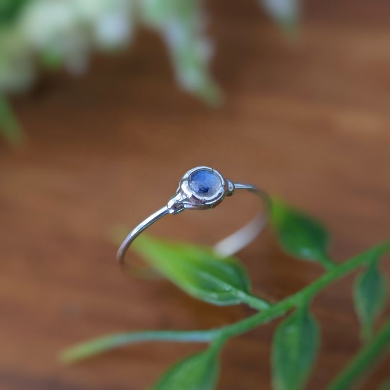 Bague à empiler Dainty Moonstone