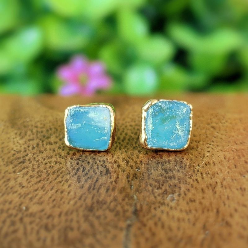 Raw Peruvian Opal stud earrings