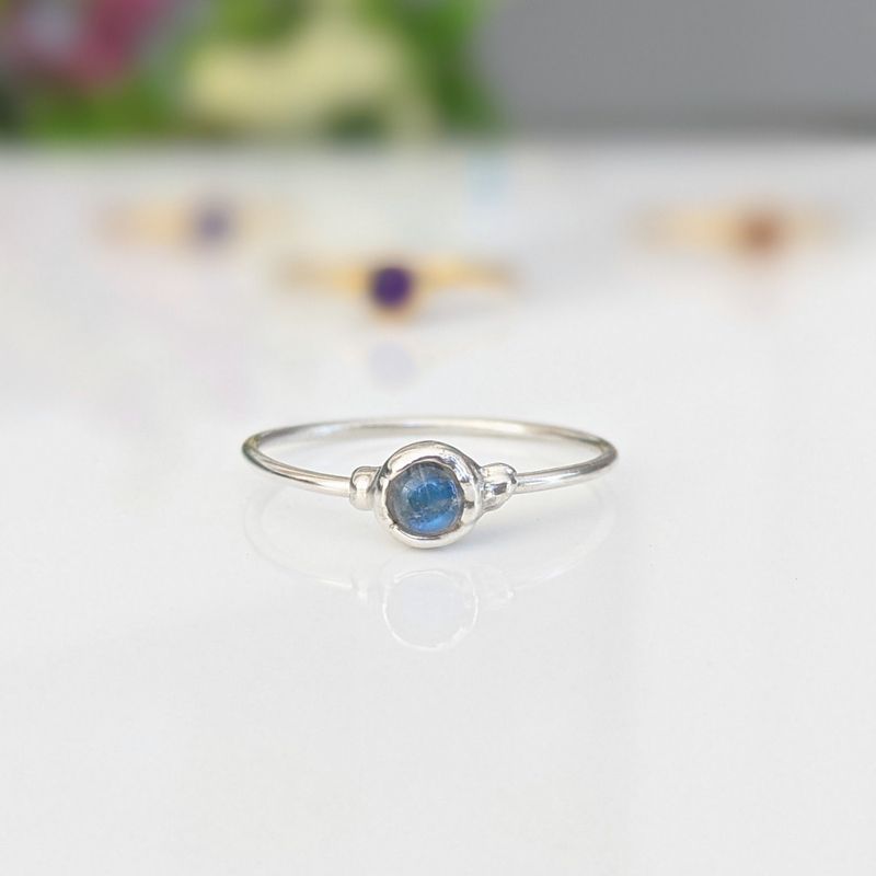 Bague à empiler Dainty Moonstone