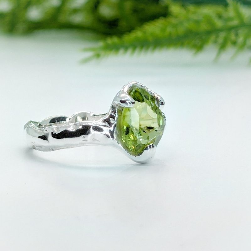 Peridot Silver ring in Sterling Silver