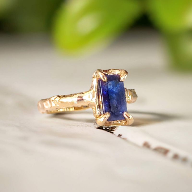 Blue Sapphire cocktail ring in Solid 14k Gold