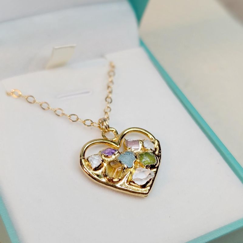 Collier pierre de naissance