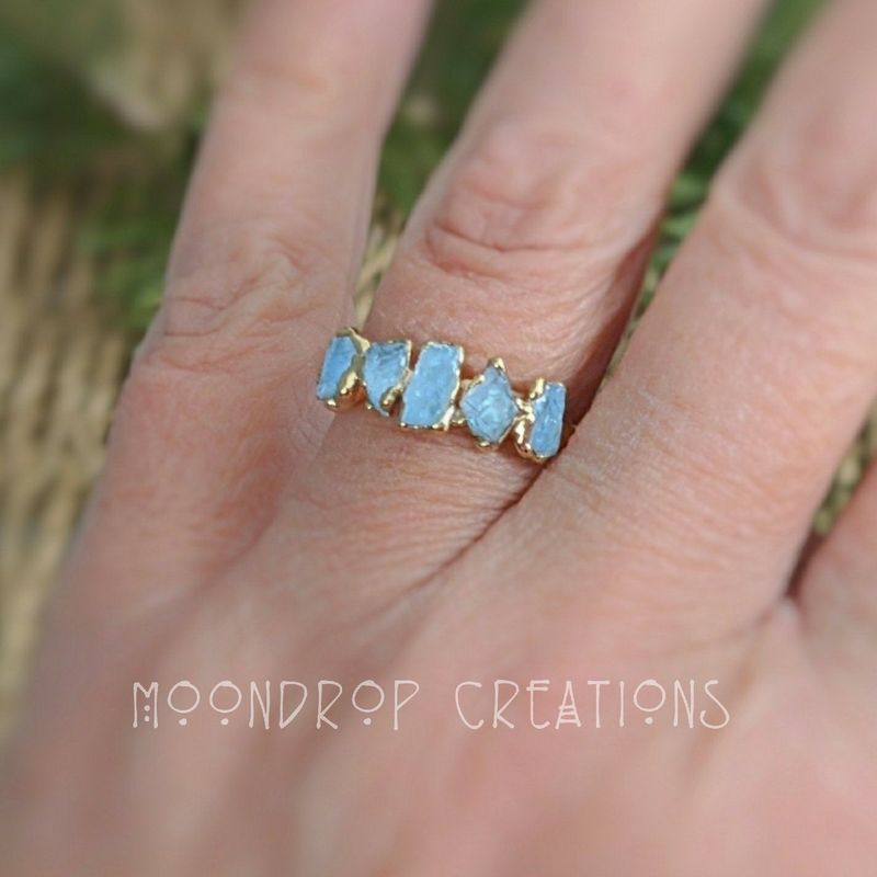 Bague aigue-marine brute ~ bague de naissance de mars