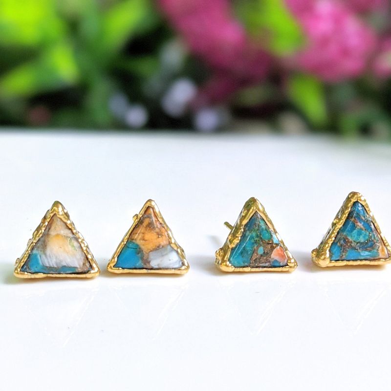 Boucles d'oreilles triangles avec Turquoise cuivrée
