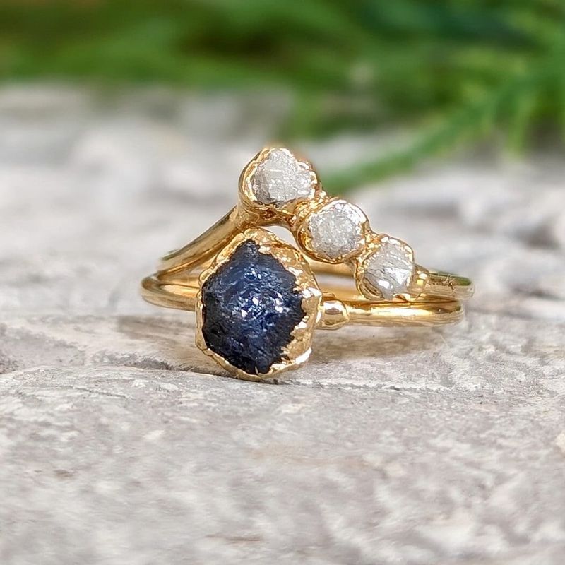 Raw Sapphire & rough diamond Chevron wedding ring set