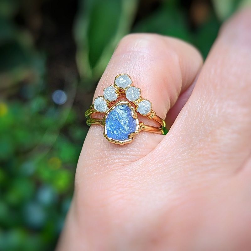 Raw Tanzanite and diamond Chevron wedding ring set