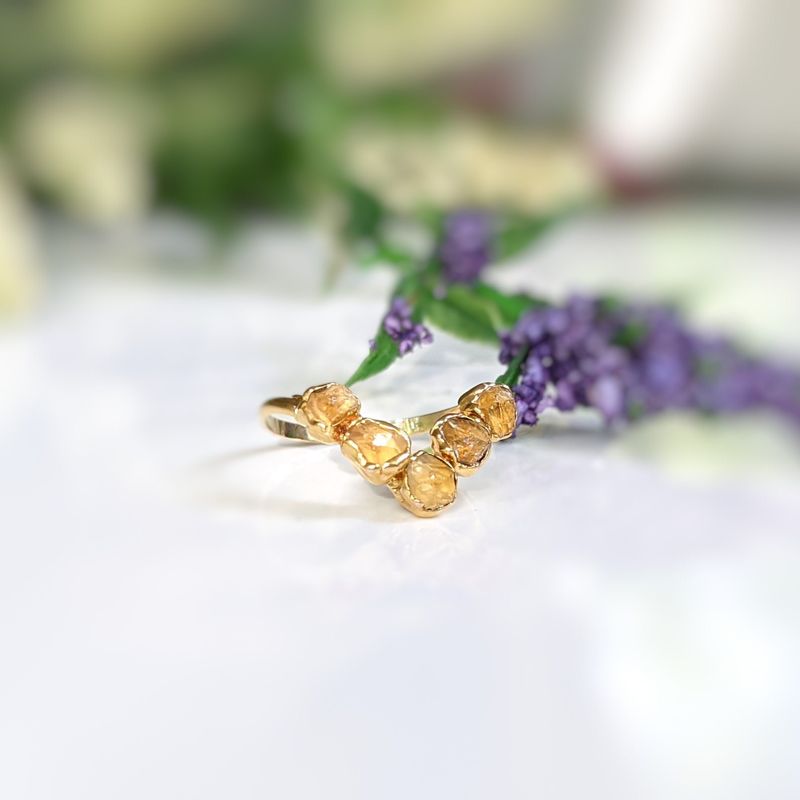 Bague de fiançailles en citrine brute et diamant Herkimer Chevron