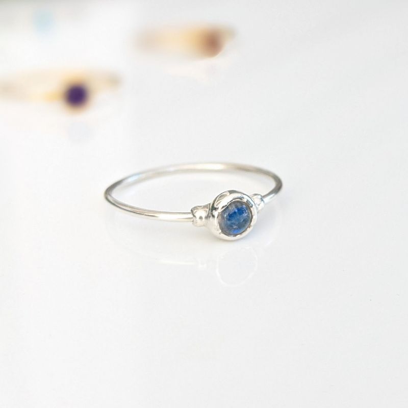 Bague à empiler Dainty Moonstone