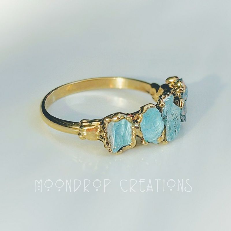 Bague aigue-marine brute ~ bague de naissance de mars