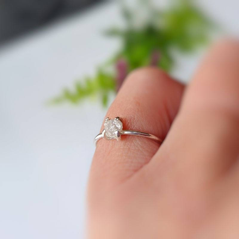 Bague griffe diamant brut argent
