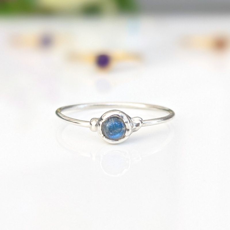 Bague à empiler Dainty Moonstone