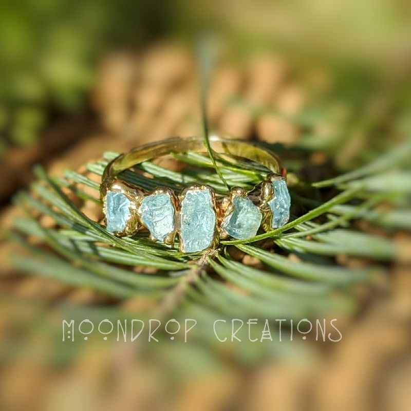 Bague aigue-marine brute ~ bague de naissance de mars