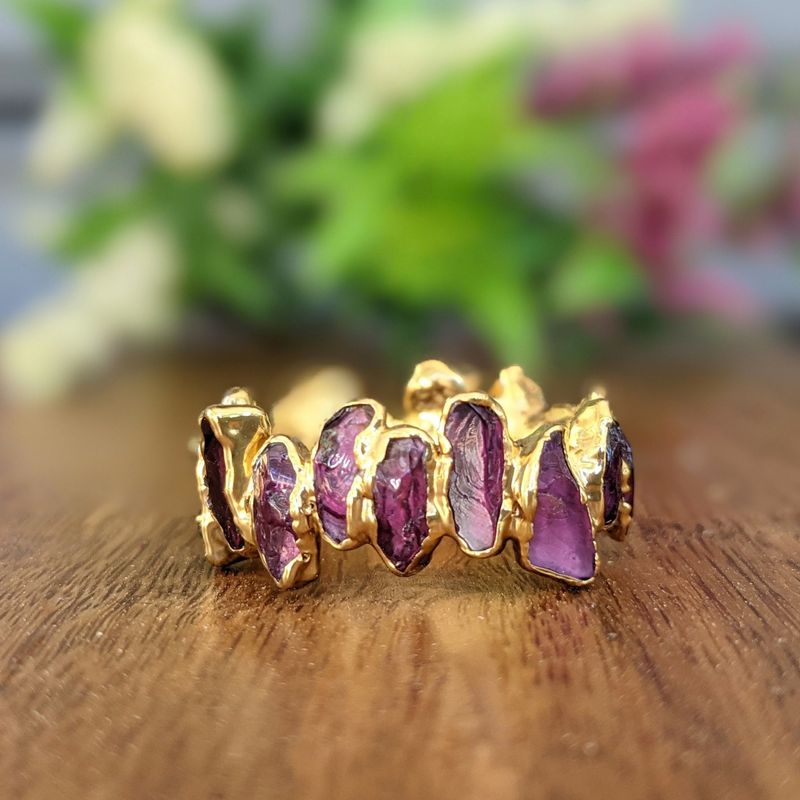Bague Éternité Grenat Rhodolite en Or